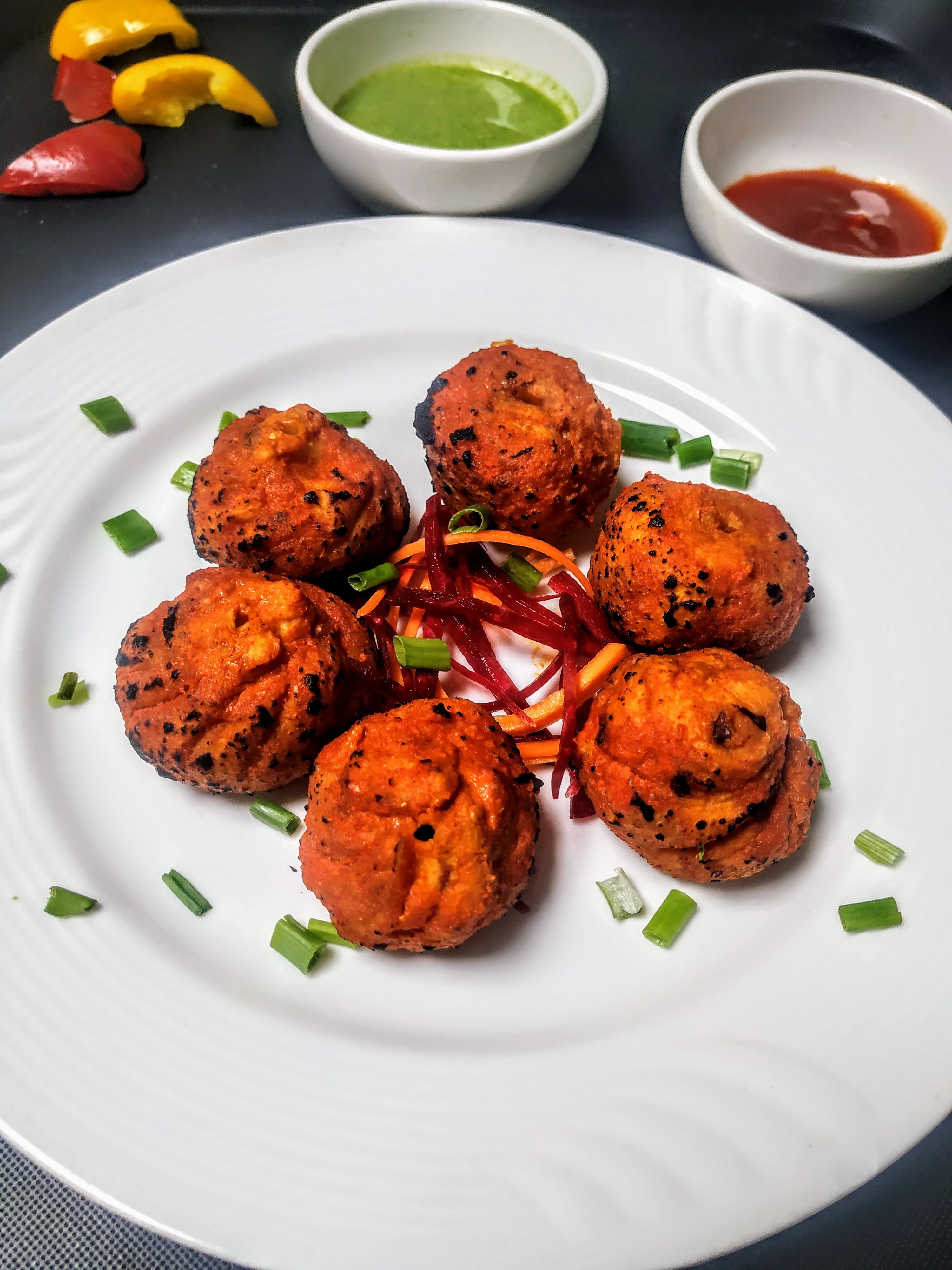 Soya/ Veg Tandoori Momos 